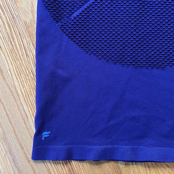 Fabletics Open “Knit” Back Workout Tank Size Medium - Picture 5 of 5